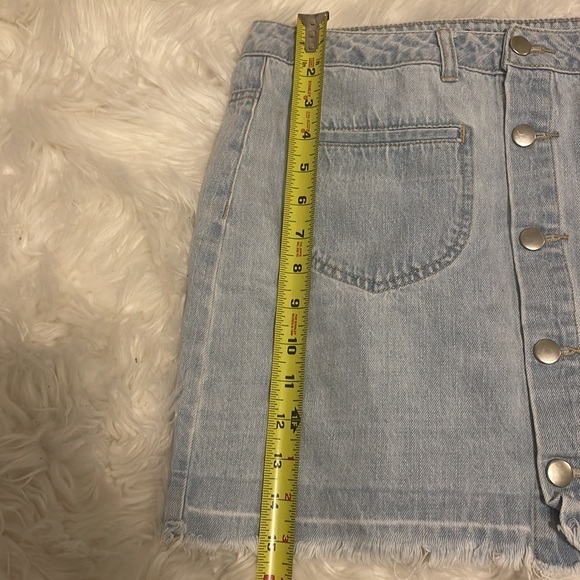 Jeans skirt size large - Picture 4 of 5